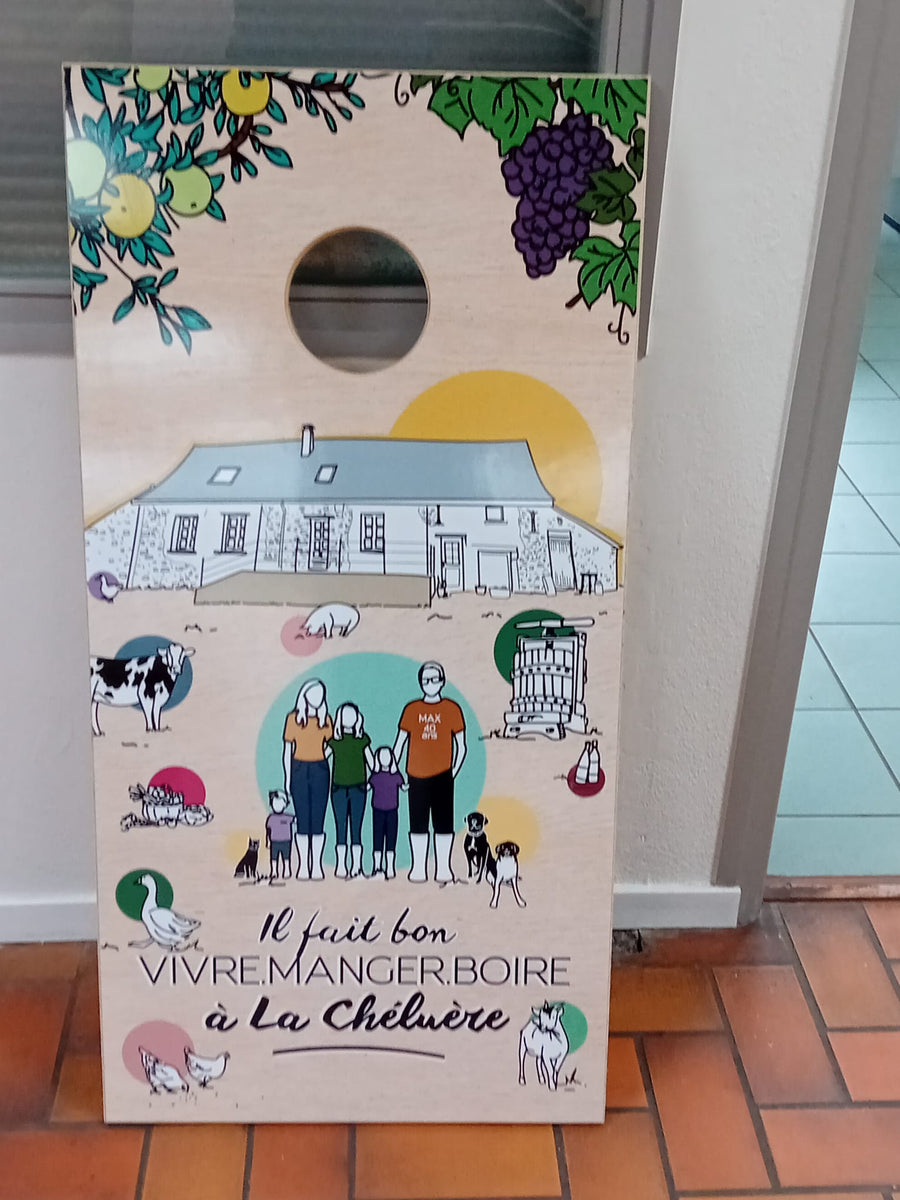Cornhole personnalisé réalisé pour un client particulier - La Chéluère