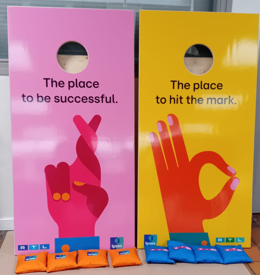 Cornhole personnalisé réalisé pour RTL et Ipsos