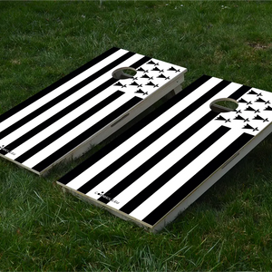 cornhole 2 planches drapeau de votre choix !, sur le gazon, vue de face