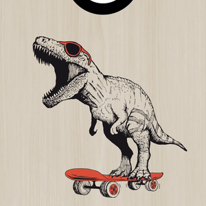 décor détaillé cornhole Pro de compétition t-rex sur son skateboard, vue de face