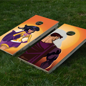 cornhole 2 planches couple de super héros, sur le gazon, vue de face