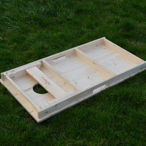 cadre et structure de cornhole en bois, vue de dessous